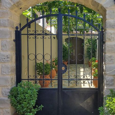 Villa Lucas Melidhónion 외부 사진